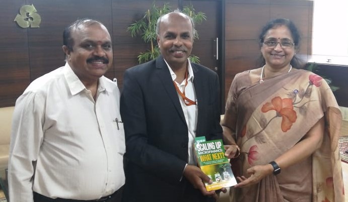 <p>Dr.N.Jeyaseelan, Author of the Book -Scaling up Microfinance: What next? is with Mrs.Padmaja Chunduru, MD & CEO of Indian Bank and Mr.M.Nagarajan, GM.</p>
